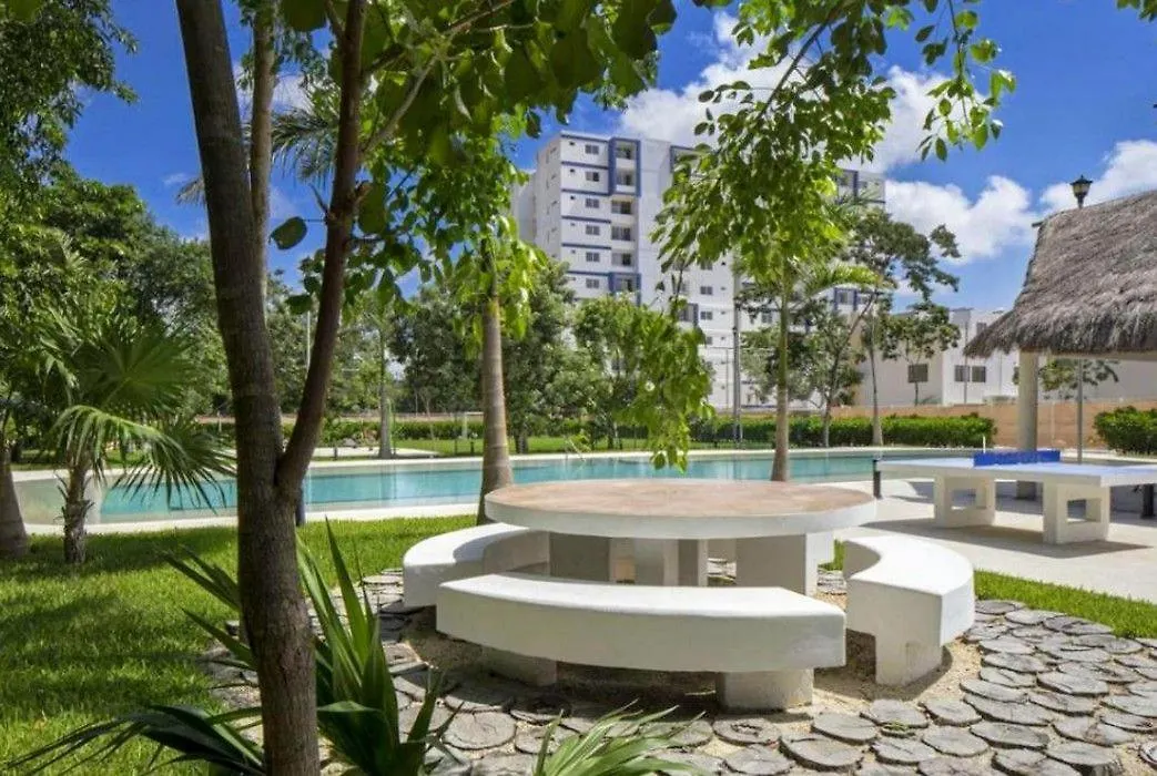 Modern, Downtown Apartment, 2Br, 2Bth, With Pool Cancun Daire