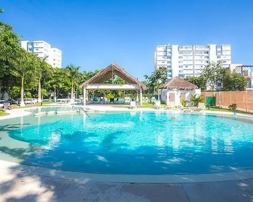 Modern, Downtown Apartment, 2Br, 2Bth, With Pool Cancún