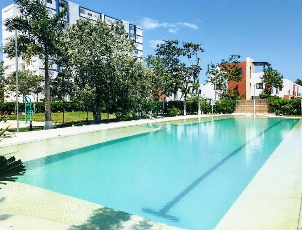 Modern, Downtown Apartment, 2Br, 2Bth, With Pool Cancún Mexiko